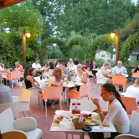 Κάμπινγκ Tiber