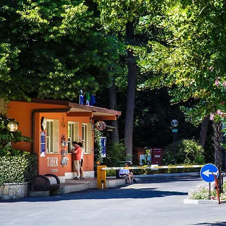 Tiber Κάμπινγκ Ρώμη